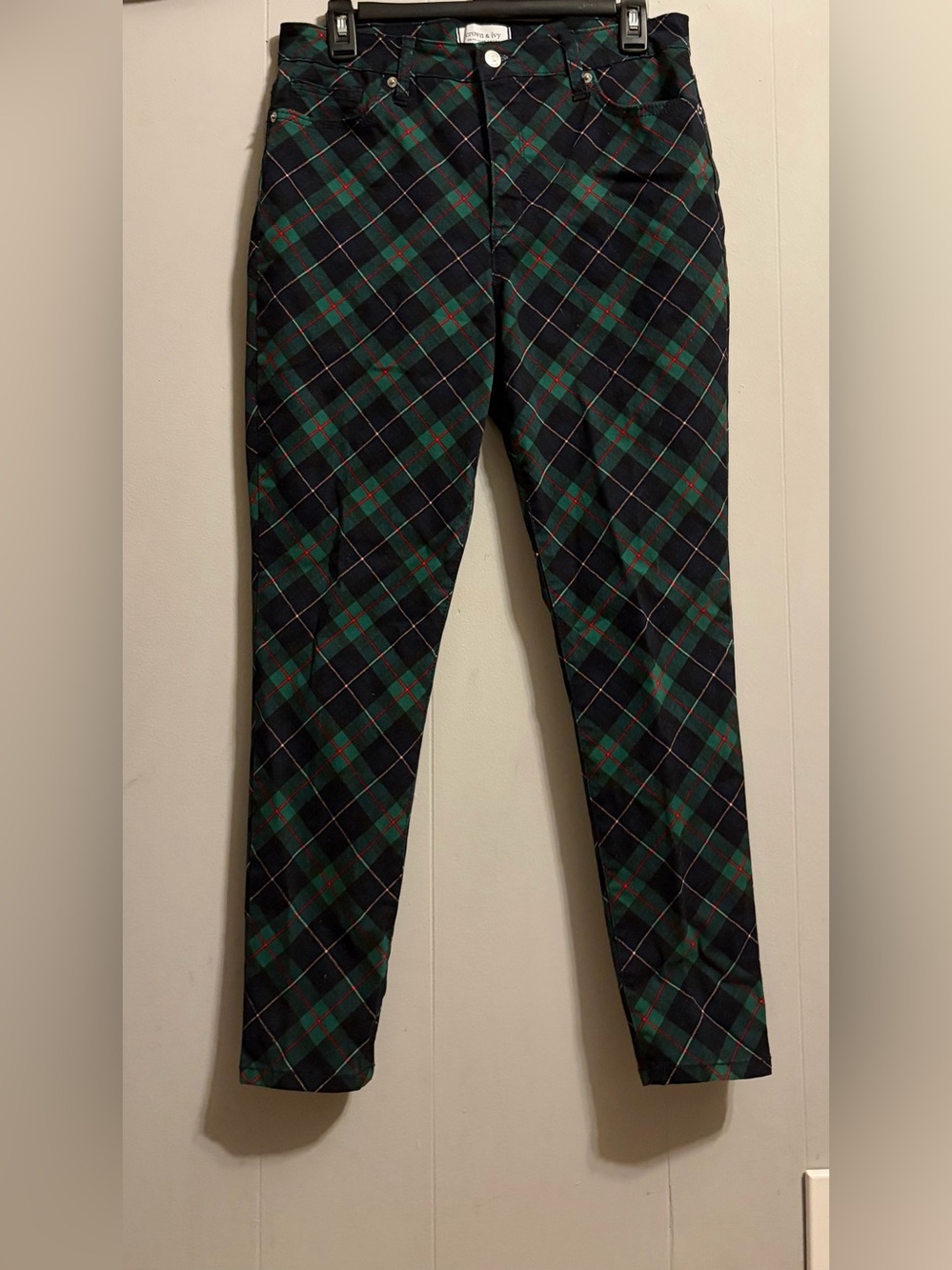 crown & ivy Black and Green Plaid Chinos skinny